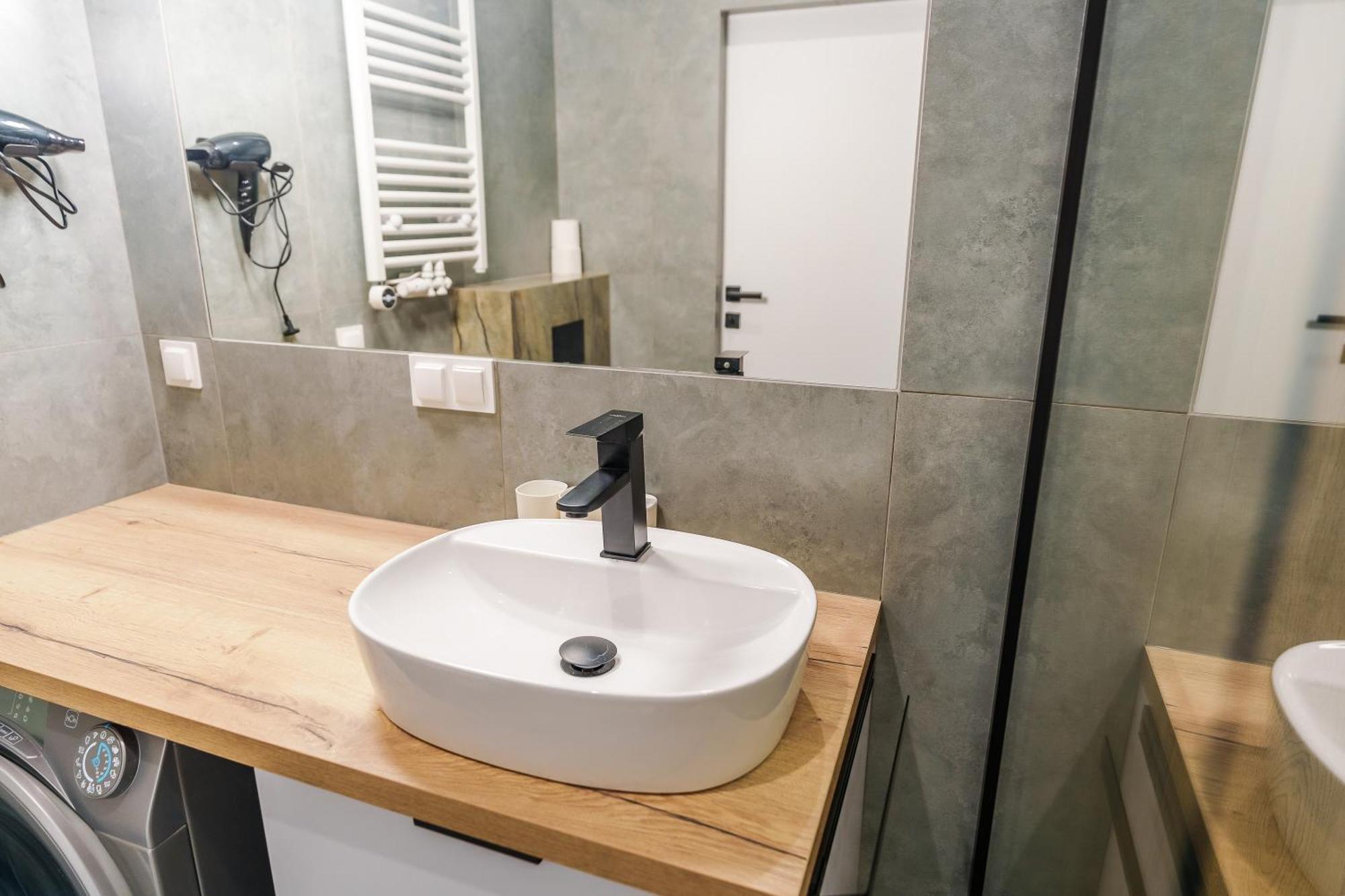 Apartment Lulu - Baltic Sea - Dwupokojowy - Silownia Sauna Jacuzzi Parking - Ustronnie *